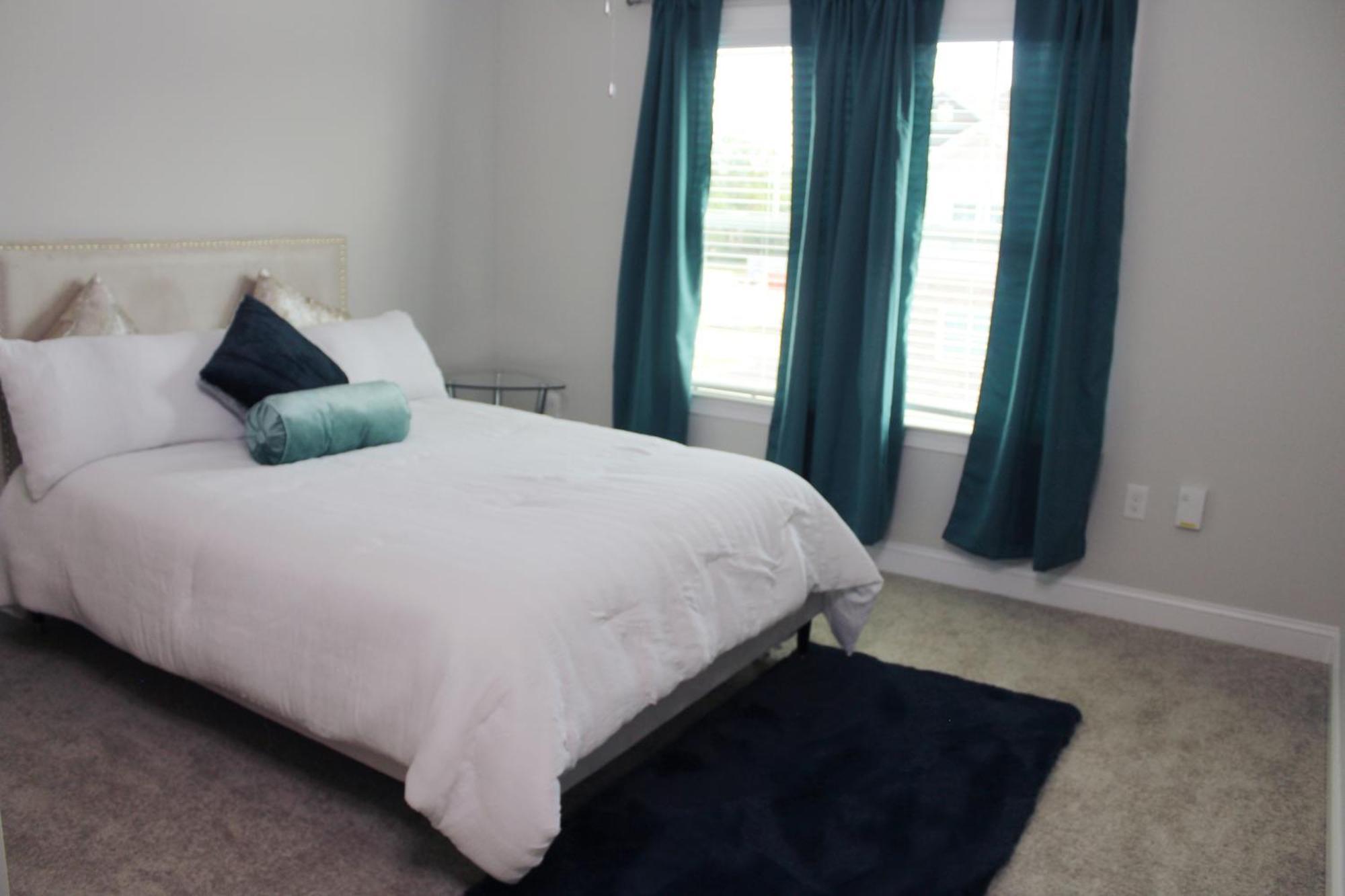 Quiet And Luxury - 10 Minutes From Ecu *